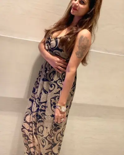 Milkipur Escort